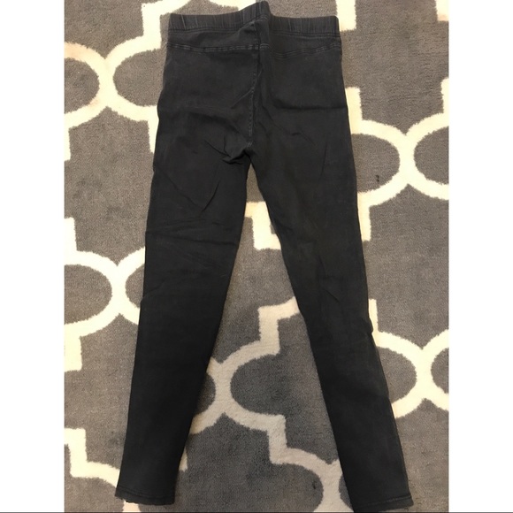 Super soft and stretchy moto leggings - Picture 3 of 6